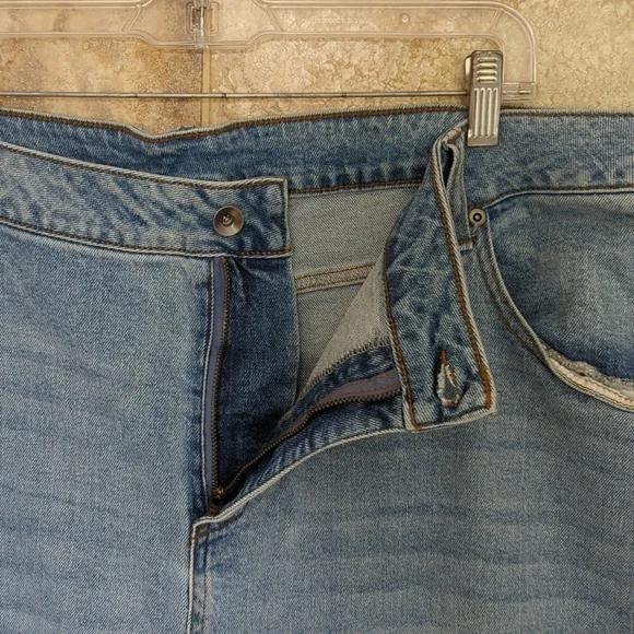 Size 28 Disney Chipmunks and Acorn Jeans - Picture 6 of 14